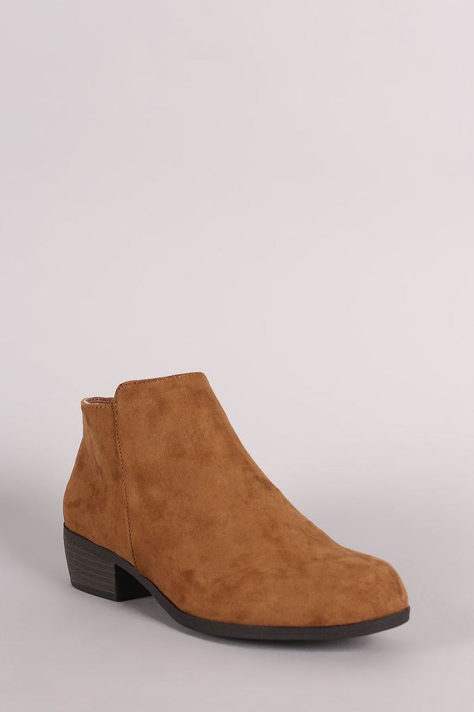 Qupid Suede Round Toe Cowgirl Ankle Boots